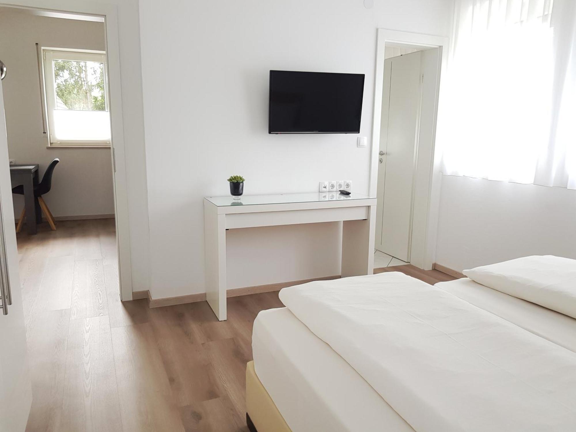 Hotel-Garni 'Zum Weinkrug' Sommerhausen Chambre photo
